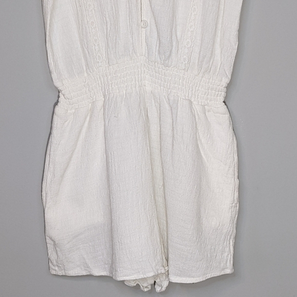 L*SPACE Meadow Romper Short Sleeve Lace V-Neck Jumpsuit White Button Size Small - Picture 6 of 15